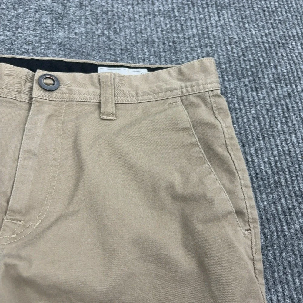 Volcom Shorts Mens 30 Tan Cotton Blend Chino Stretch Skateboarding‎ Casual Style